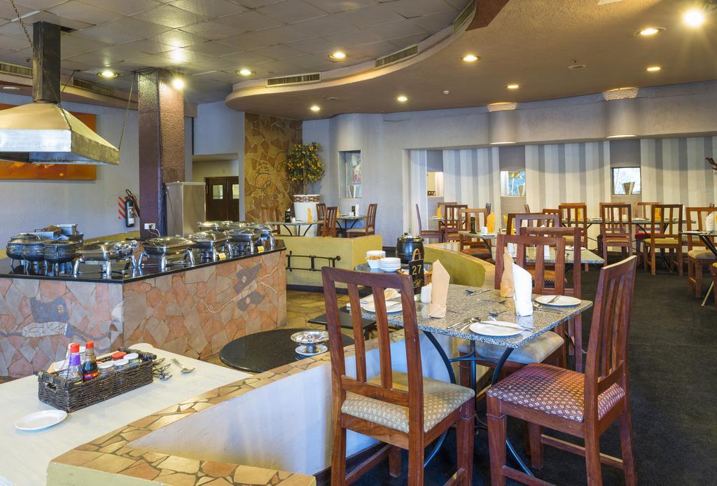Rainbow Towers Hotel & Conference Centre Harare Eksteriør bilde
